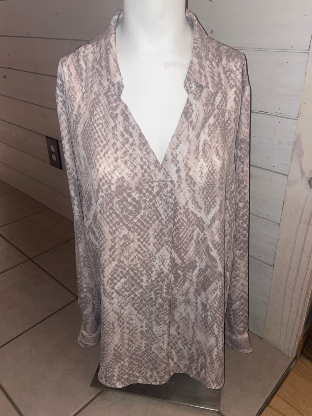 Maurices Taupe Snake-Print V-Neck Long-Sleeve Tunic